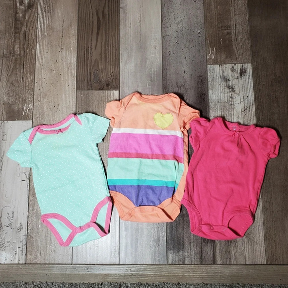Circo & Carter's Baby Girl Top Bundle Size 3 Months - Picture 1 of 13